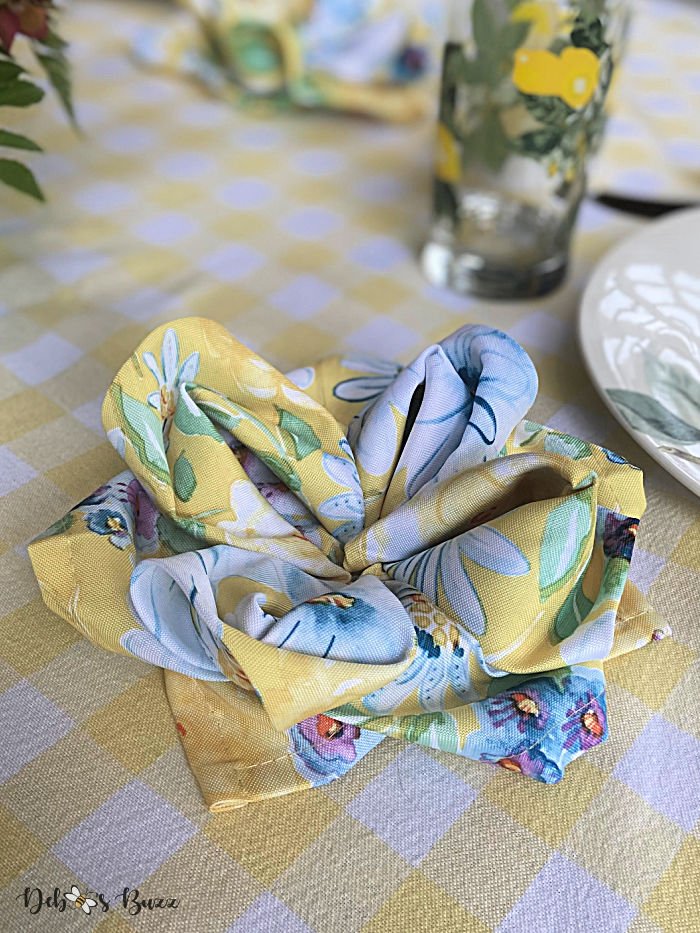 summer-lemon-table-flower-shape-napkin